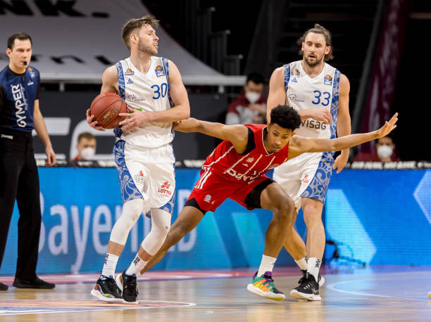 与球队的未 与球队的未