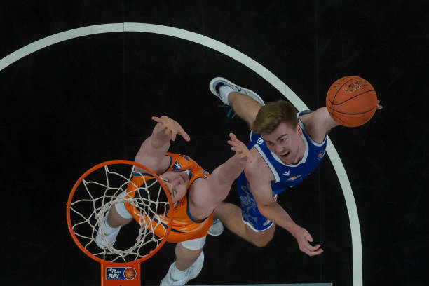 的表现如何 的表现如何